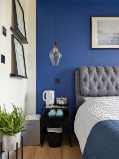 Up Shed - Modern Countryside King-size Ensuite With Own Access - 6