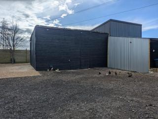 The Tin Barn With Private Hot Tub - 9
