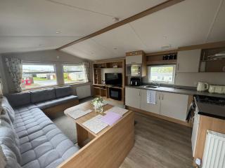 Stylish large static caravan gold rated 3BR Slp 8 Thorness Bay - 8