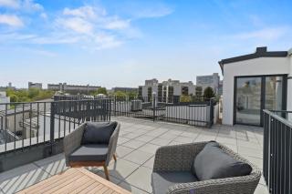 Balcony Apartment I On-Site Parking 19,90 per day - 4