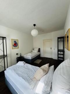 CITI Homes - 3BR, 6 Beds, TV, Kitchen near Bauhaus & Meisterhäuser - 8