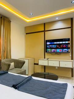 Ocean Luxury Suite - 2