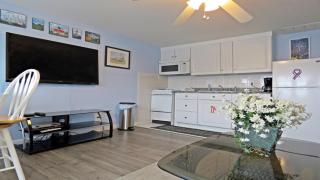 Escape To Yacht - Upstairs Apartment - 6