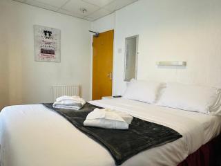 RideSide Hotel - 5