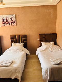 New cozy 2BR warm pool and parking - 8