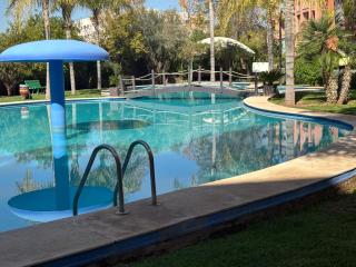 New cozy 2BR warm pool and parking - 9