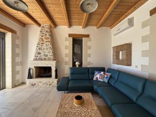 MayaElisa Villa with Heated Pool, By Hellocrete - 5