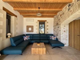 MayaElisa Villa with Heated Pool, By Hellocrete - 4