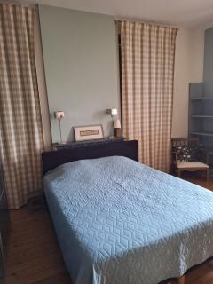 Chambre privée dans une maison ancienne - 0