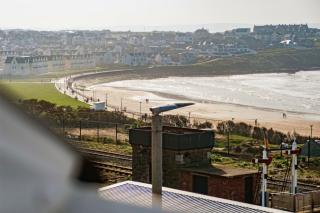 Luxury Seaview Penthouse - Sleeps 7 - Golf Park 4 - 9