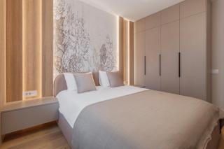 Honey Oak Residence - 1