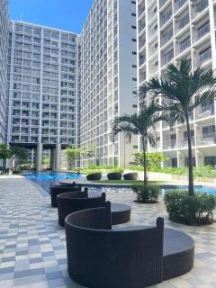 RYS Holiday Getaway in Shore 2 Residences - 6