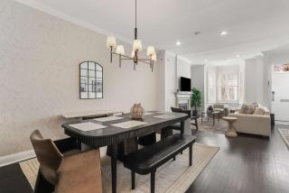 Sojourn Chic 3BD in DC's West End - 2