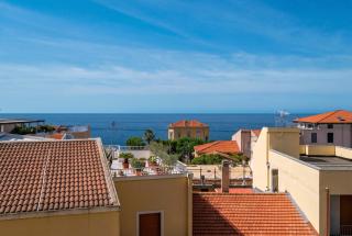 Tudor Flat sea view with parking, WiFi, Terrace, close to the sea - 7