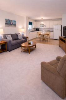 One Bed Condo Unit near Acadia National Park - 8