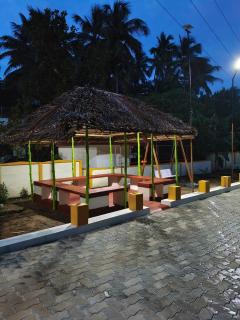 Dhanyam Homestay Guruvayur - Entire Villa 6 Bedrooms - 4