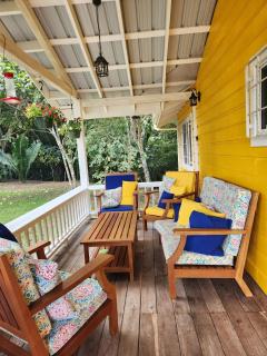 Cozy Yellow Cottage - 9