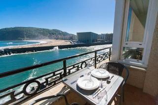 Ocean views in the center - 8