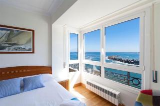 Ocean views in the center - 4