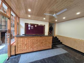 Hotel Surya Heights Manali - 8