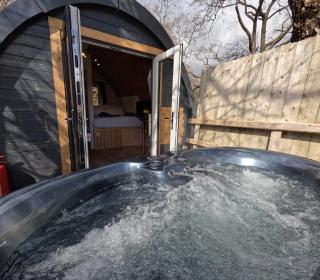 Ash Cabin with Hot Tub - 7