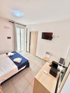 Leo Rooms & Sea - 7