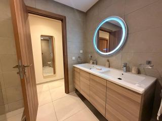 Luxury Town Center Gueliz 2 Chambres Parking Grande Terrasse - 3