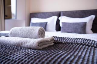 Quiet 2BD Apartment near Sea Garden & Beach by ApartMAX - 3