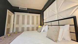 Azure Family Luxury Seaside Living Suites Rafailovici - 2