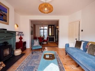 Stunning Dartmouth Views Stylish Coastal Home - 3