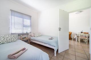 Ria's Rest Self Catering Flatlet - 8