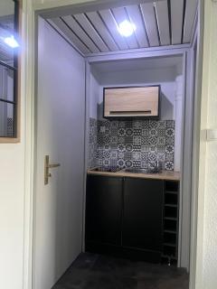 Studio - 3