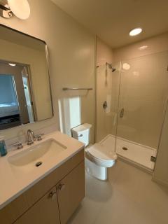 Luxe Apartment with Harbor views - 1