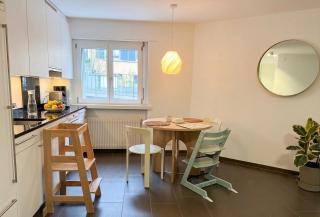 Central and well connected modern studio - 2