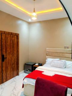 Servy Hotels - 1