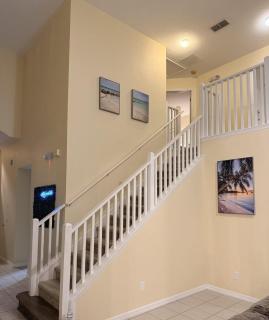 Family Ready in Gated Community Near Attractions - 3