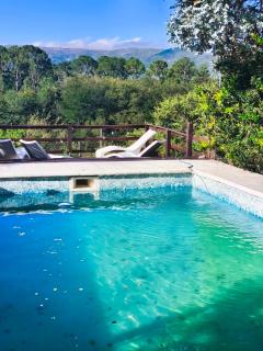 Cabañas frente al Rio - 0