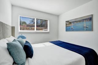 Comfortable Large Suite w Pool at Lake Worth - 4
