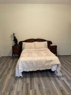 Yellow House, Private Apartment, Centro Arteaga - 4