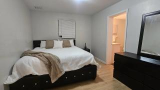 Jacksonville Getaway Spacious & Comfy - 5