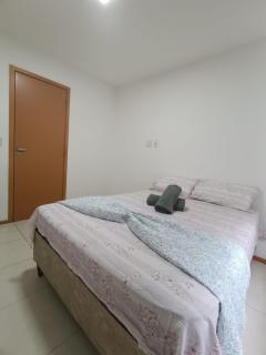 Apê Praia de Itaparica Ao Lado Do Mar 2 qtos sendo 1 suite ar condicionado Piscina - 3