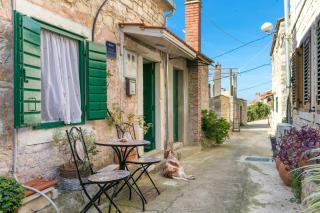 Seaside holiday house Maslinica, Solta - 23838 - 1