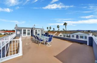Rooftop Deck with Stunning 360 Beach Views condo - 9