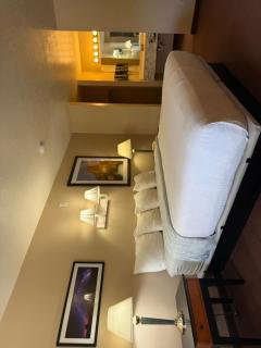 Cathedral Valley Inn - 9