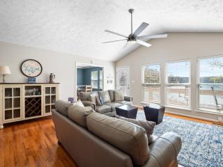 Sunset Cove - Large Cove, Gorgeous Sunsets, Amenities Galore! - 3