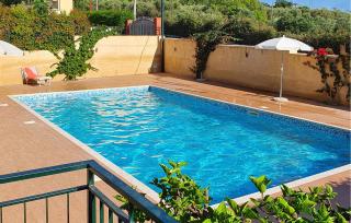 Nice Apartment In Ricadi With Wifi - 0