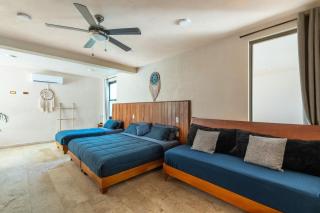 Family Studio Suite with Kitchenette & Terrace - Santuario Hotel Boutique - 4