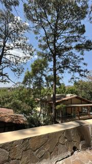 Valle de Bravo Residencia de lujo Chimenea jacuzzi y Terraza rodeada de paisajes hermosos - 4