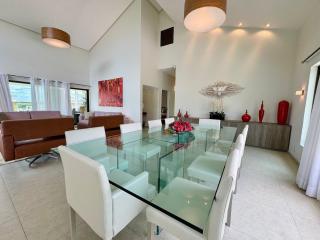 Luxuosa Casa c/ 4 Suítes | Gravatá - Ville Chandon 06 - By Anfitrião Legal - 1