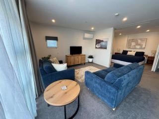 Apartment 7 - Waimahana - Luxury By The Lake - 6